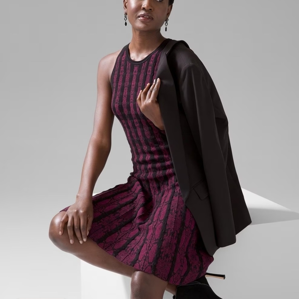 White House Black Market Python Scales Jacquard Pinot Sleeveless Sweater Dress